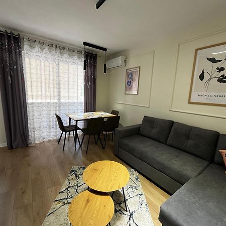 Charming Comfort Apartment Tiran Dış mekan fotoğraf