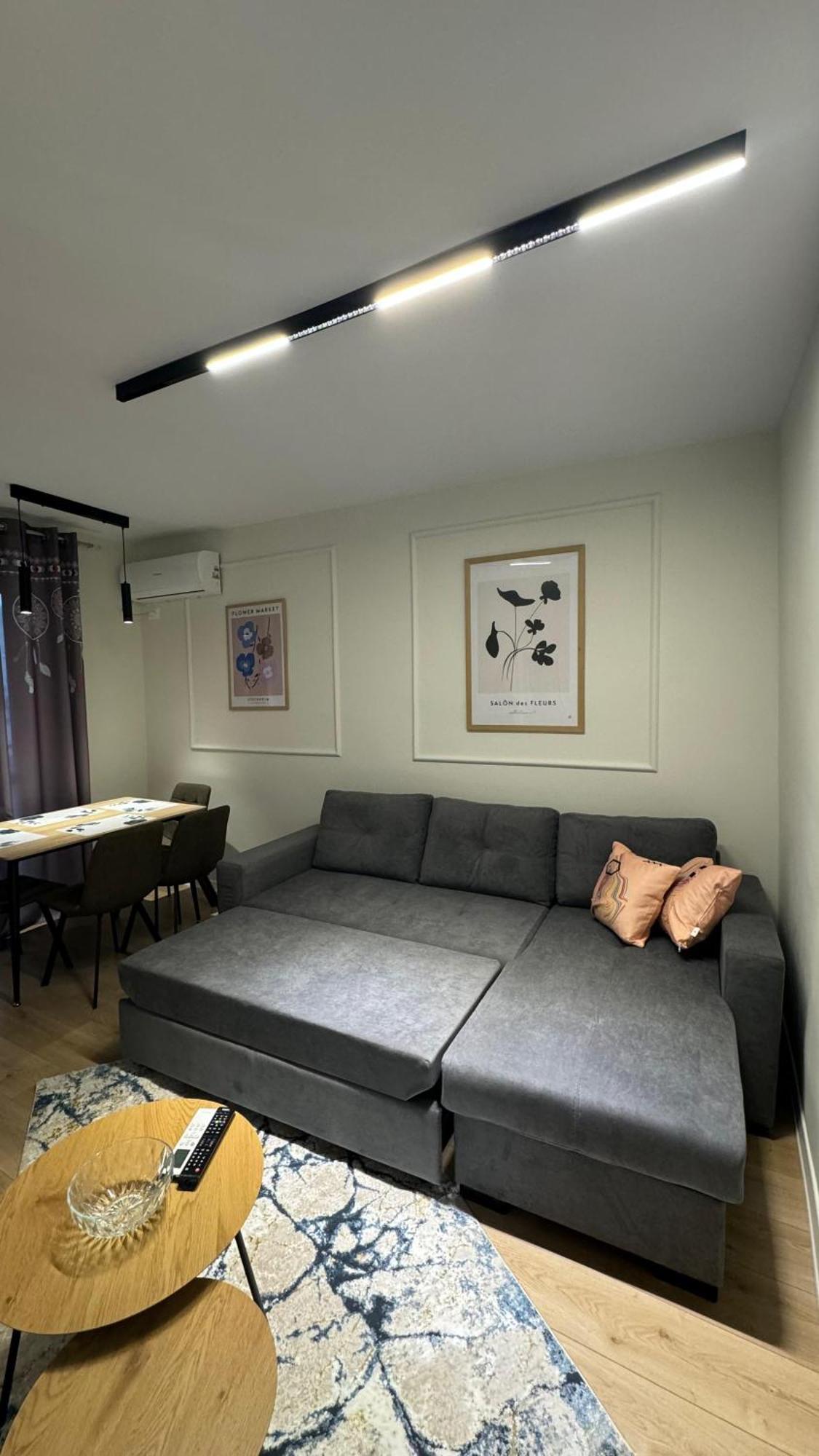 Charming Comfort Apartment Tiran Dış mekan fotoğraf