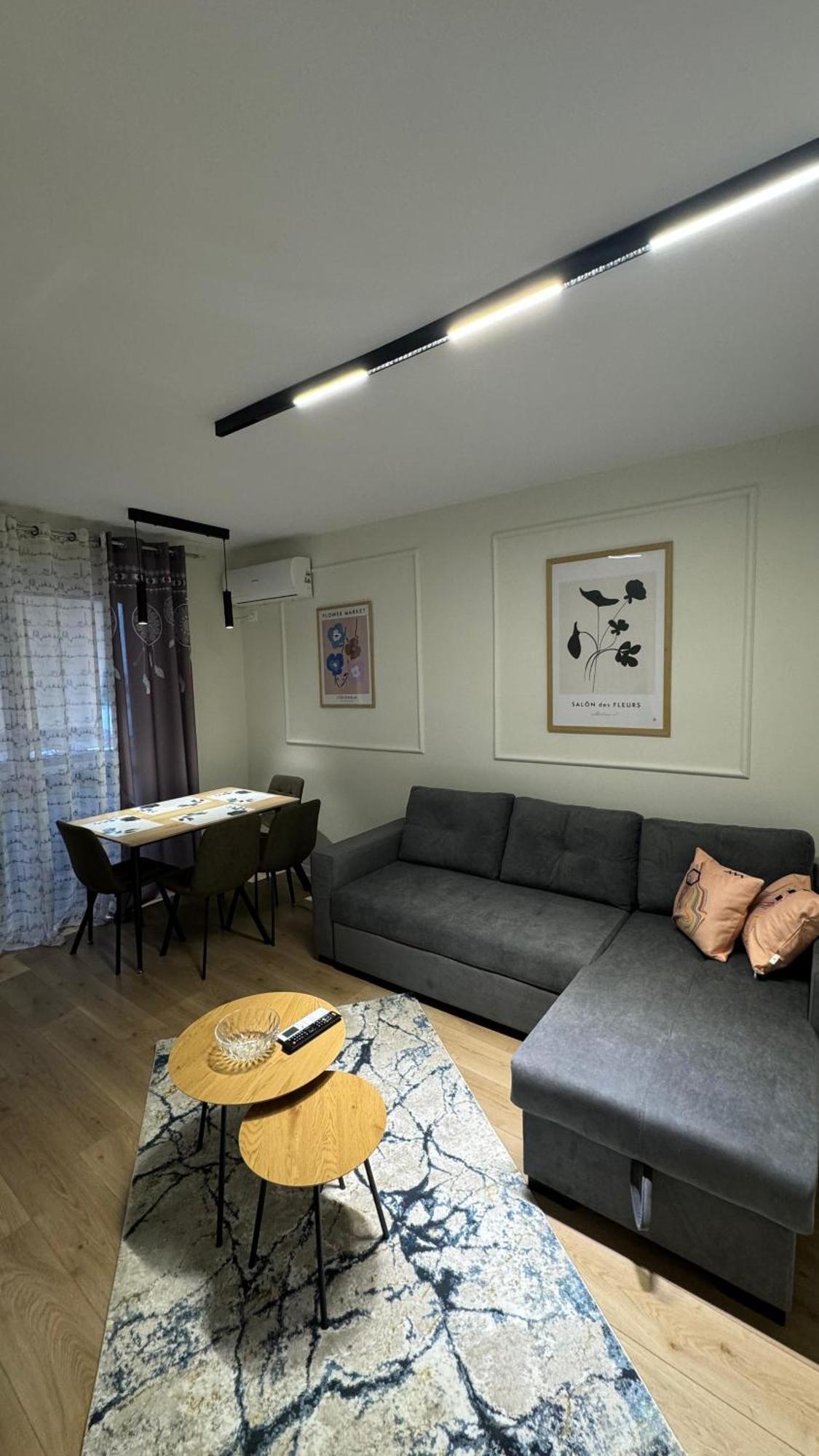 Charming Comfort Apartment Tiran Dış mekan fotoğraf