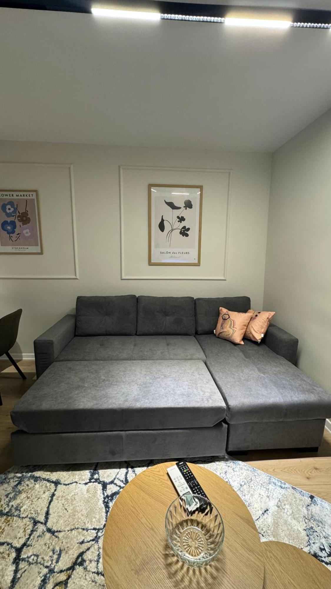 Charming Comfort Apartment Tiran Dış mekan fotoğraf