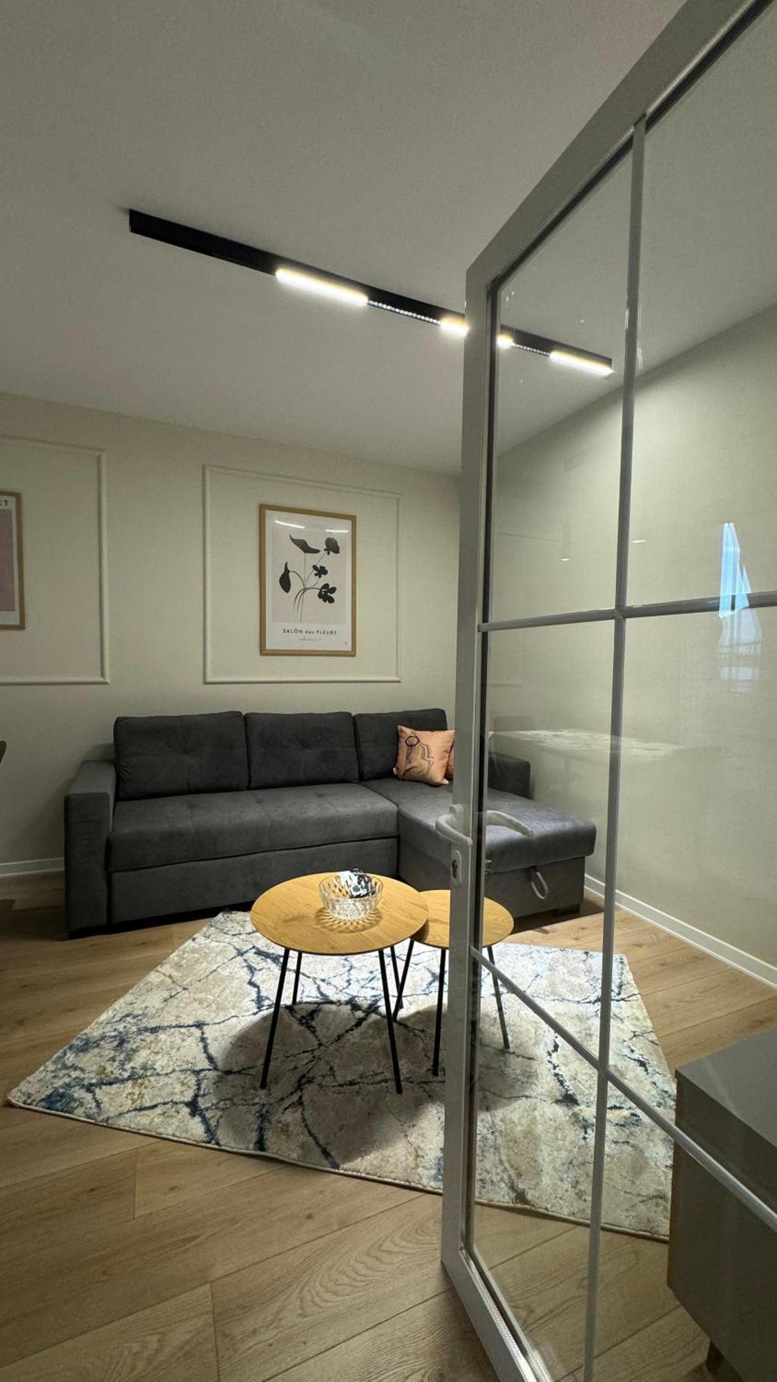 Charming Comfort Apartment Tiran Dış mekan fotoğraf