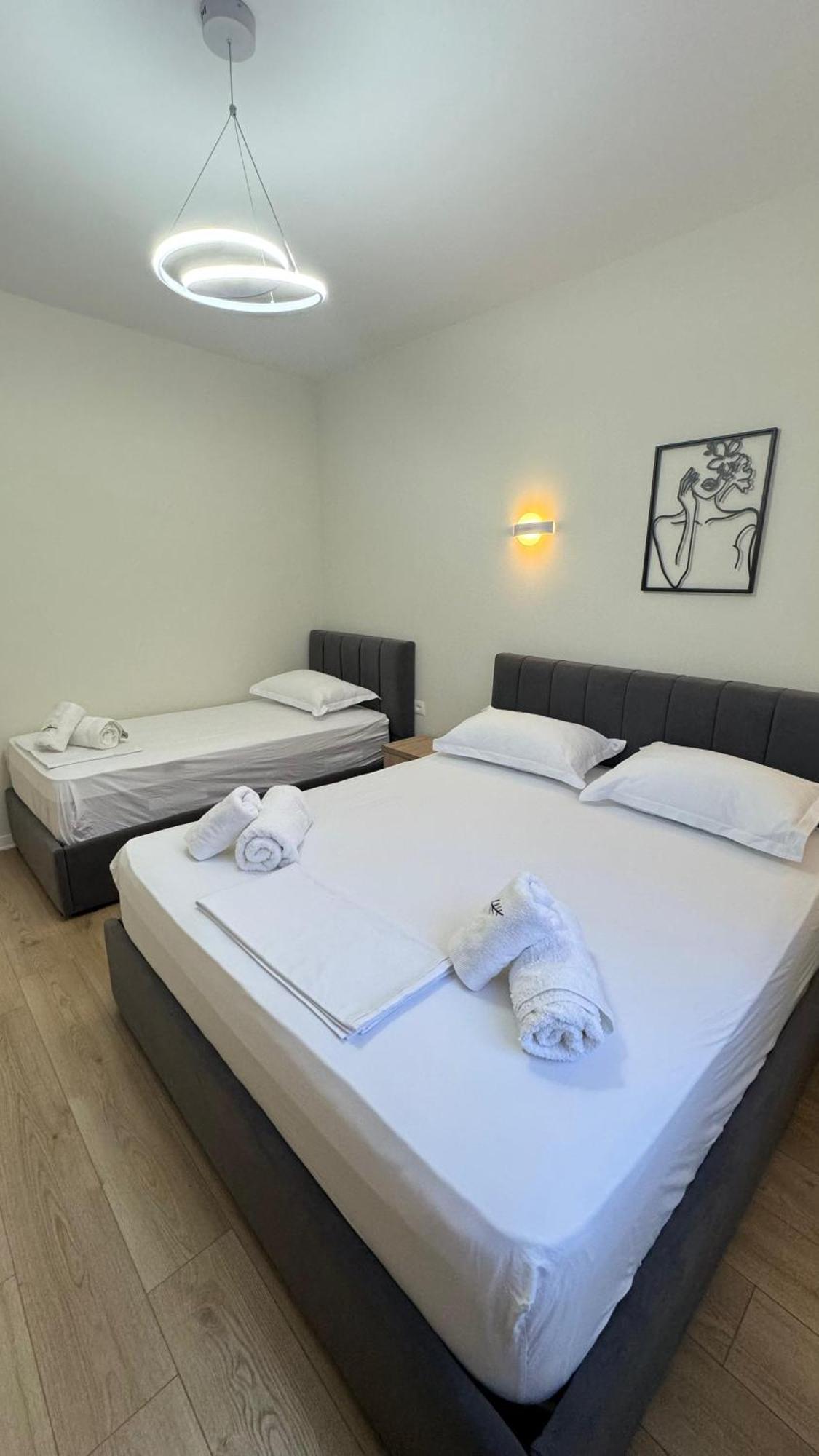 Charming Comfort Apartment Tiran Dış mekan fotoğraf