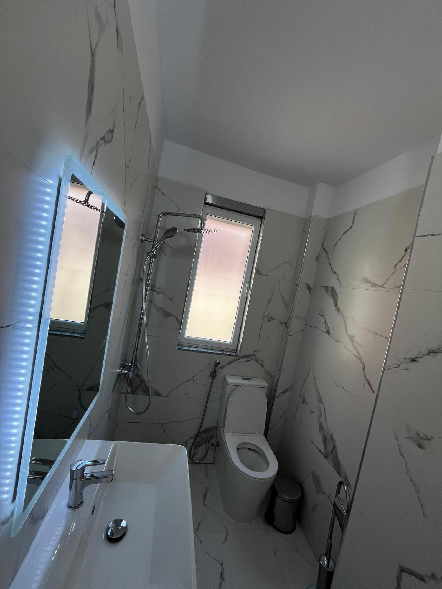 Charming Comfort Apartment Tiran Dış mekan fotoğraf